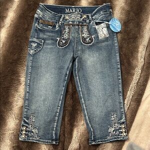 BRAND NEW W/TAGS Blue Embroidered Cropped Jeans - Women's Ankle Length